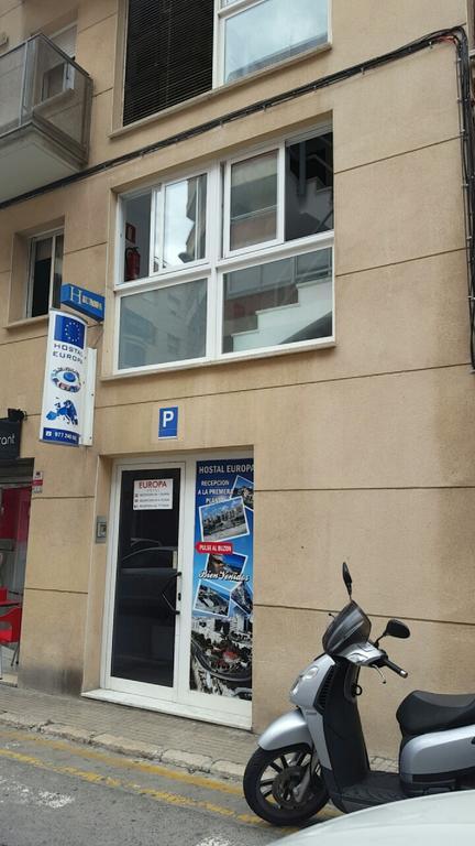 Hostal Europa Tarragona Exterior photo